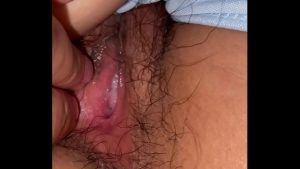 Bướm hồng non tơ ngọt nước của em người yêu