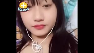 Bigo khoe hàng của em 2k4 cực xinh