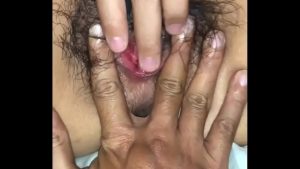 Móc cua em lồn dâm đãng của đồng nghiệp