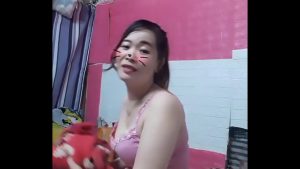 Em Mu to vú to ngứa bướm thèm chịch